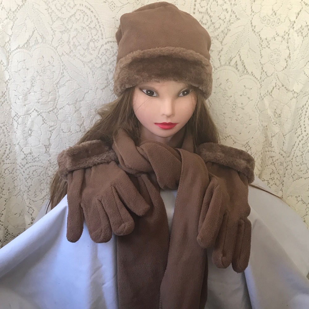 LT BROWN WARM THREE PIECE SCARF, GLOVE, HAT SET